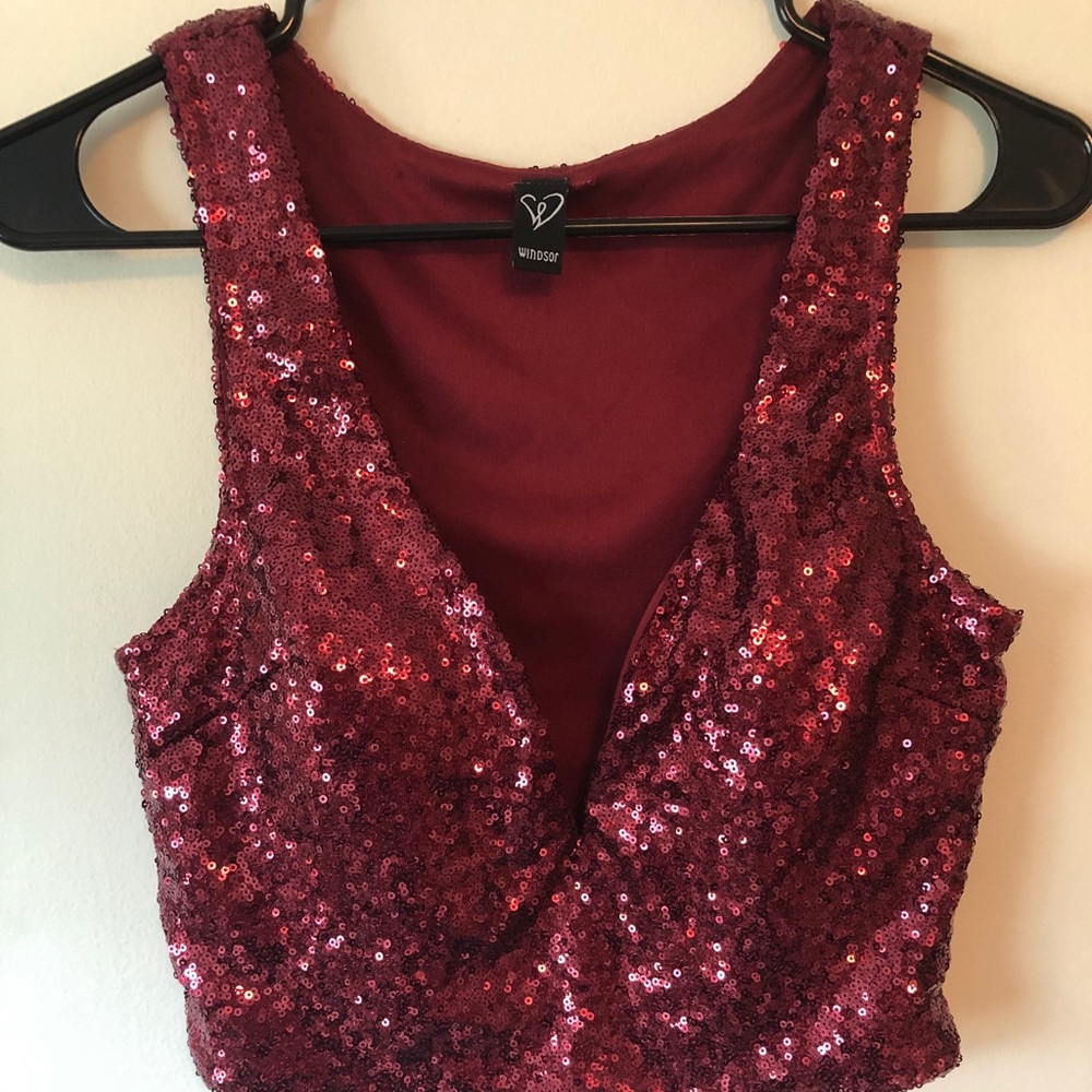 Maroon sequin crop too
